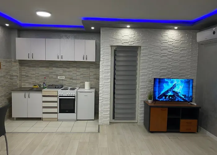 Infinity Apartman Obrenovac, Sa Parkingom Privatnim