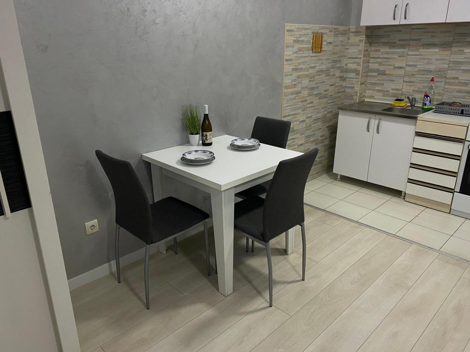 Infinity Obrenovac, Sa Parkingom Privatnim Apartment